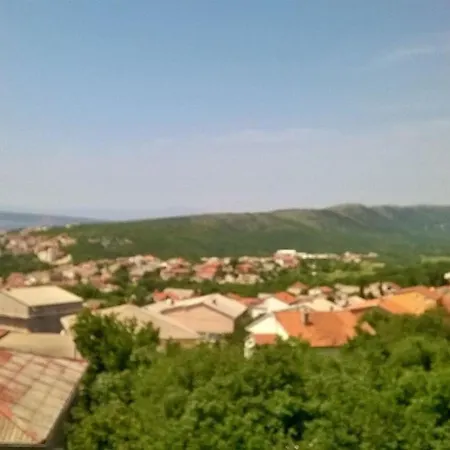 In Mit Gemeinsamem Pool, Terrasse Und Grill Und Panoramablick נובי ווינודולסקי